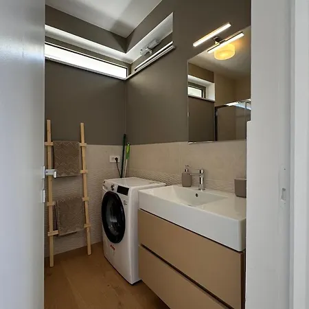 Beachfront Design Private Parking Ac Center Wifi * Civitanova Marche