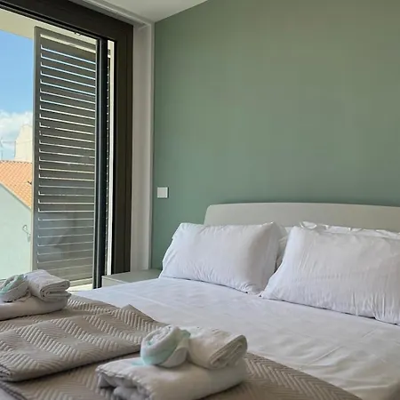 Beachfront Design Private Parking Ac Center Wifi Appartement